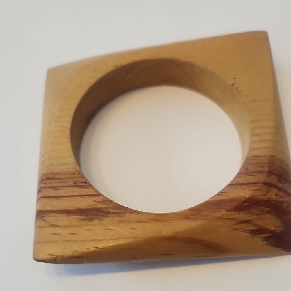 Vintage Wooden Square Bangle Bracelet - Picture 3 of 4